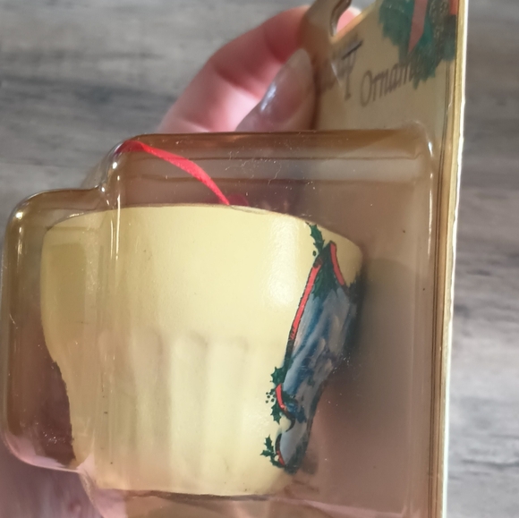 New In Box, New Old Stock!!Brand: Conversation ConceptsStyle: Ornament, Bosto - Picture 5 of 6